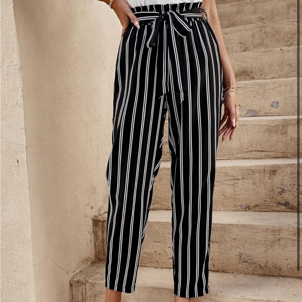 Jovalt Stripped Straight Leg Dress Pants Black & White Small